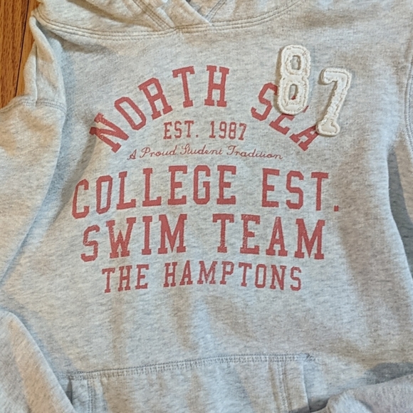 H&M Hoodie - Picture 2 of 3